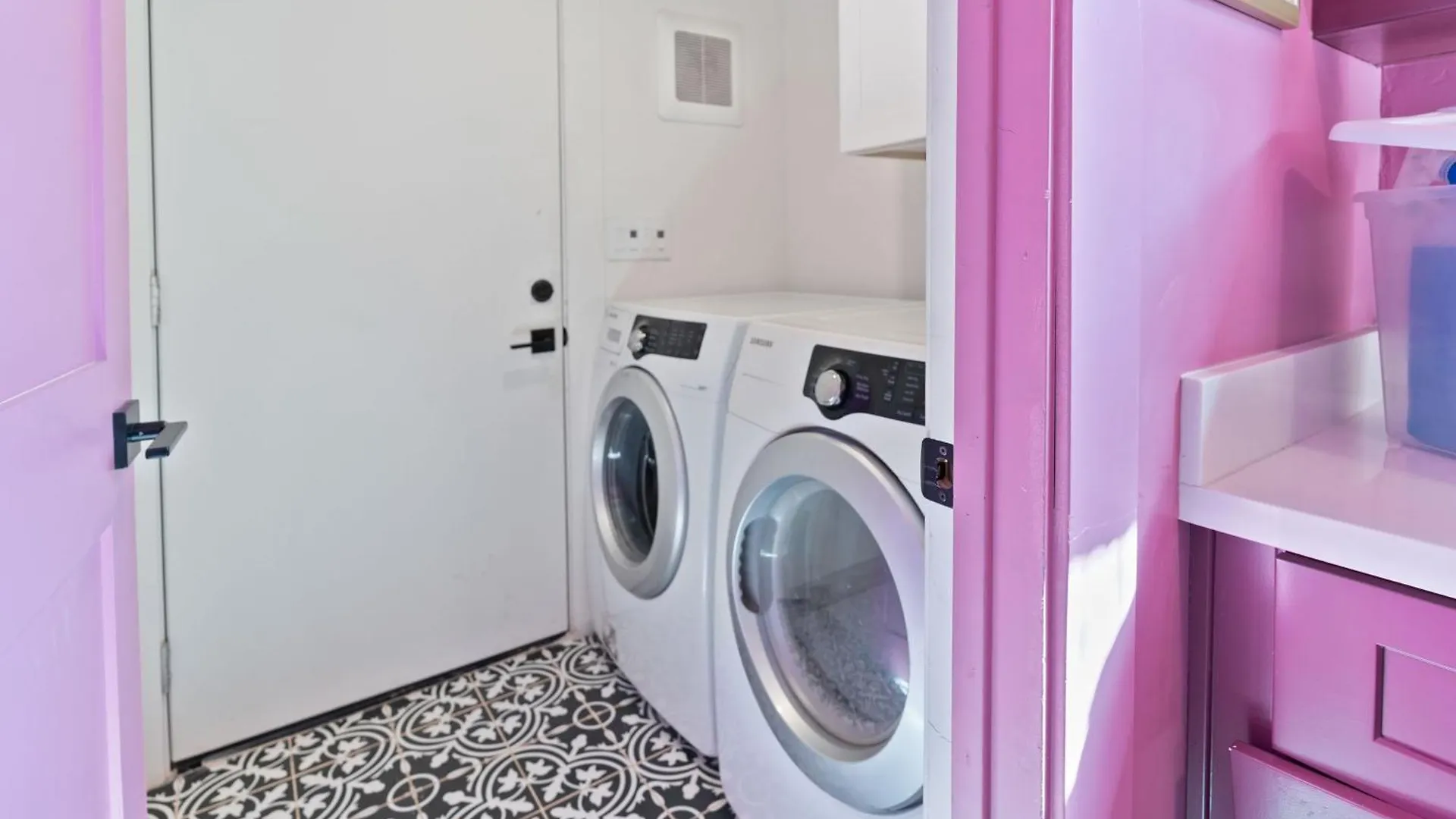 Stylish New Home -6 Beds- Near Dt & Phx Airport フェニックス 0*,